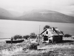 Озеро Сейдозеро. Баня бригады рыбаков. 1972 год