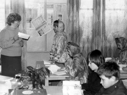 На уроке русского языка и литературы в школе-интернат. 1980-е