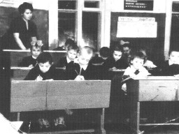 Урок в Вороненской школе. 1961 г. Фото Г.М. Керта