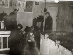 Ловозеро .В мастерской школы - интерната. 1963 год