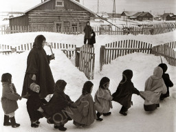 Детский сад в селе Ловозеро на улице Колхозной (ул.Вокуева). Начало 1960-х