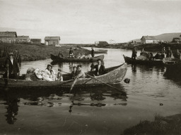 Ловозерские саами перед выездом на "летние места". 1935 год