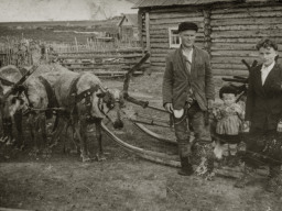 Отец и сын. Оленеводы. Ловозерою 1955 год.