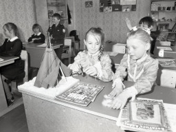 На уроке саамского языка в Ловозерской средней школе. 1989 год