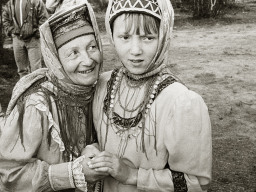 Добрынина Эмилия Константиновна с воспитанницей Румянцевой Надеждой