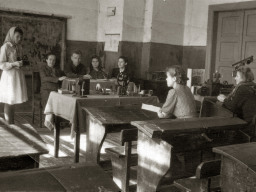 Ловозерская средняя школа. Экзамен по физике. 1950-е