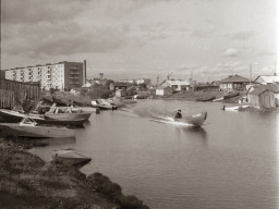 Вид на с. Ловозеро и реку Вирму со стороны ул. Хибинской. 1981 г.