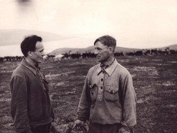 Пастухи-оленеводы колхоза «Тундра».  1952 год