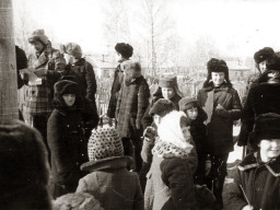 На празднике &quot;Проводы зимы&quot;. Ловозеро. 1970-е