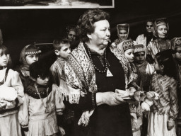 Воронова Октябрина Владимировна - саамская поэтесса, член союза писателей СССР. 1990 год.