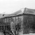 Отштукатуренная  старая бревенчатая средняя школа. Позднее Дом пионеров. 1970-е